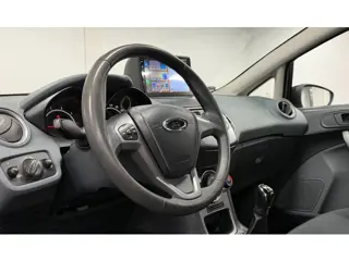 Foto 14 van Ford Fiesta 1.25 Trend*Navi*Carplay*DBriemVV*Stoelverwarming!