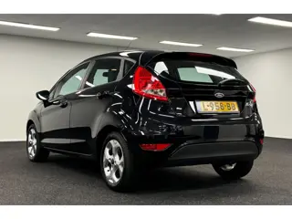Foto 16 van Ford Fiesta 1.25 Trend*Navi*Carplay*DBriemVV*Stoelverwarming!