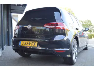 Foto 16 van Volkswagen Golf 1.4 TSI 140 pk ACT R-Line Xenon Navi Clima Cruise CarPlay Pdc