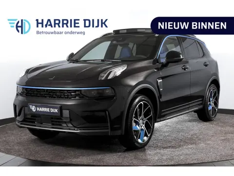 Lynk & Co 01 1.5 PHEV 261PK MY23 | Donkere hemel | 360 Camera | 7.4 kWh Boordlader | S/K-panodak | A