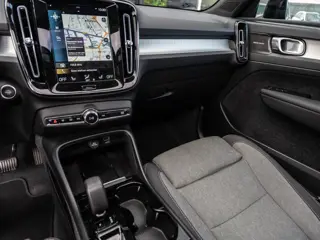 Foto 20 van Volvo XC40 1.5 T5 Plug-in hybrid Plus Dark | Pano | H/K Sound | Camera | BTW