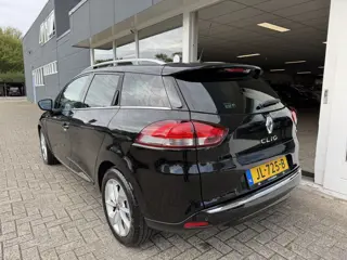 Foto 14 van Renault Clio Estate 0.9 TCe Limited Navi Airco  Cruisecontrol LM velgen