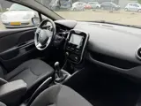 Foto 28 van Renault Clio Estate 0.9 TCe Limited Navi Airco  Cruisecontrol LM velgen
