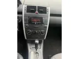 Foto 26 van Mercedes-Benz A-Klasse 170 170 Avantgarde (bj 2006)