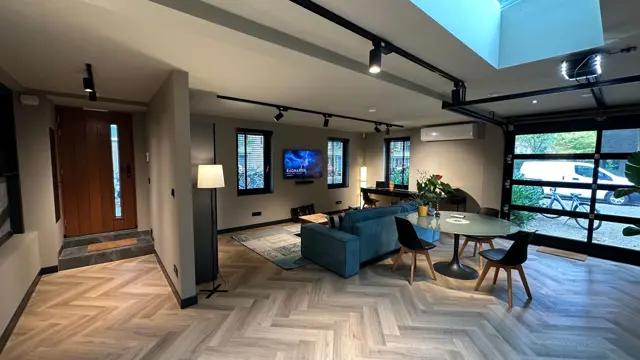 Woning aan de Reinaert de Vosstraat te Amsterdam