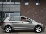 Foto 28 van Volkswagen Golf Sportsvan 1.6 TDI Highline | Navigatie | CarPlay | Cruise Control | Trekhaak | Licht