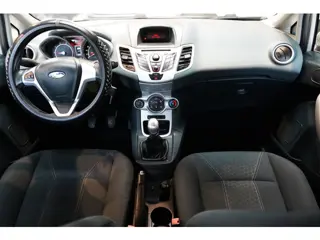 Foto 11 van Ford Fiesta 1.25 Titanium | AIRCO | NAP | ELEK. RAMEN | APK