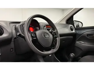 Foto 16 van Toyota Aygo 1.0 VVT-i x-fun*Airco*5Deurs*Cruisecontrol*Nap*