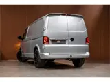 Foto 24 van Volkswagen Transporter T6.1 2.0 TDI 150 PK L2H1 DSG | L+R Schuifdeur | ACC | CarPlay | Trekhaak | MF