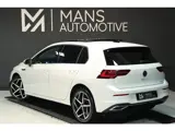 Foto 24 van Volkswagen Golf 1.5 eTSI ACT / PANO / HUD / ACC / MEMORY / MASSAGE / CARPLAY / STUUR+STOELVERW