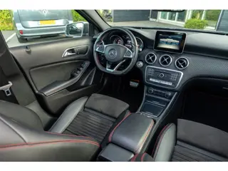 Foto 11 van Mercedes-Benz A-klasse 180 Prestige Automaat I Panoramadak I AMG Styling I Led I Camera I Stoelverwa