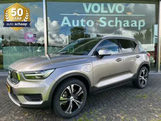 Volvo XC40 1.5 T4 Recharge Inscription | Rijklaar incl 12 mnd Bovag |  Carplay Stuurverwarming Trekh