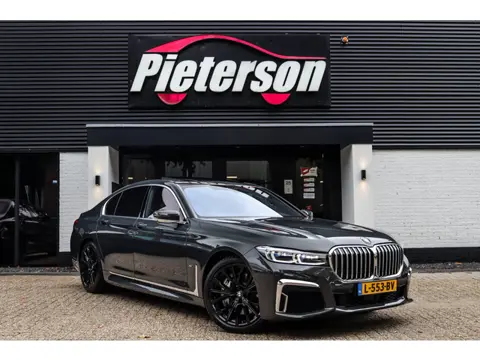 BMW 7-serie 745e M-Pakket BTW! PANO NAP HUD H&K LASER ACC