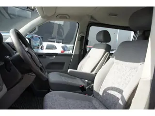 Foto 17 van Volkswagen Transporter 2.5 TDI 340 Trendline DC