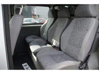 Foto 16 van Volkswagen Transporter 2.5 TDI 340 Trendline DC