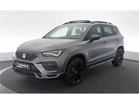 SEAT Ateca 1.5 TSI DSG FR Business Intense Afn. Trekhaak | 19 inch velgen |Panoramische kantel-dak |