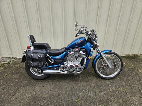 Suzuki Intruder VS600 (bj 1997)