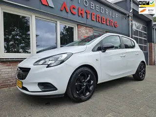 Opel Corsa 1.4 Black Edition Airco! Cruise Control! Navigatie! Leuke/Nette Auto! NAP!