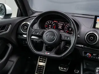 Foto 14 van Audi A3 Sportback 35 TFSI CoD S-Line Advance Sport
