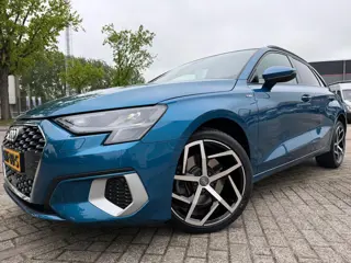 Foto 16 van Audi A3 SPORTBACK 2021 30 TFSI HYBRID S edition LED CARPLAY 18-INCH NAP