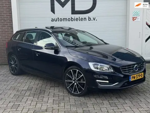 Volvo V60 2.0 D5 Ocean Race - Trekhaak - Schuifdak - Keyless