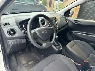 Foto 19 van Hyundai I10 1.0i i-Motion