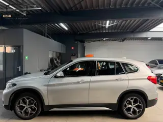 Foto 16 van BMW X1 SDrive20i High Executive PDC|LANE ASSIST|STOELVERWARMING|VIRTUAL