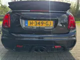 Foto 28 van MINI Cabrio 2.0 John Cooper Works Chili (bj 2016)