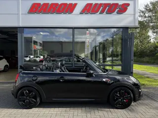 Foto 16 van MINI Cabrio 2.0 John Cooper Works Chili (bj 2016)