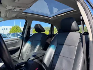 Foto 13 van Mercedes-Benz B-klasse 200 | Automaat | APK 29-09-2027 | Panoramadak | Elektrische lederen stoelen |