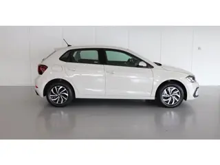 Foto 13 van Volkswagen Polo Volkswagen Polo Life | 39.731 km | Rijklaar € 17.950,-