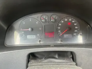 Foto 13 van Volkswagen Transporter 1.9 TDI 340 lang ac imperiaal
