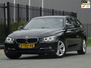 BMW 3-serie Touring 320i High Executive NAP/HEAD-UP/LEER/NAV