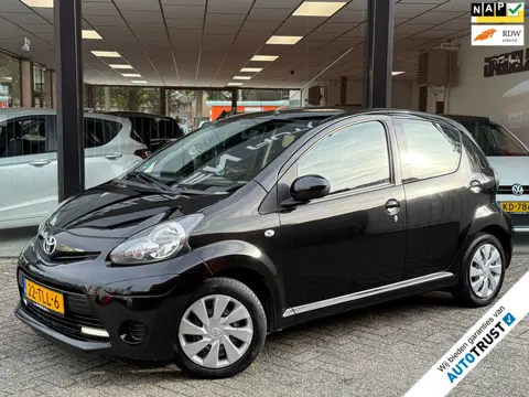 Toyota Aygo 1.0 VVT-i 5drs AUTOMAAT | AIRCO | BLUETOOTH | NAP