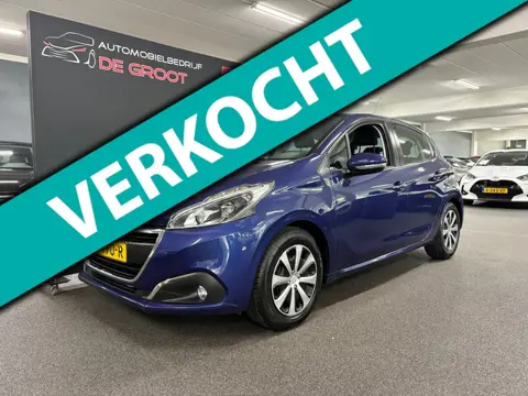 Peugeot 208 1.2 PureTech Blue Lion/ NL auto/ Trekhaak/ Navi/ Apple carplay