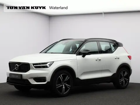 Volvo XC40 1.5 T5 Twin Engine R-Design Automaat / Panoramadak / Trekhaak / 360*  camera / Harman Kar