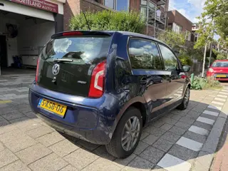 Foto 19 van Volkswagen Up! 1.0 move up! BlueMotion Navi Cruise control parkeersensoren