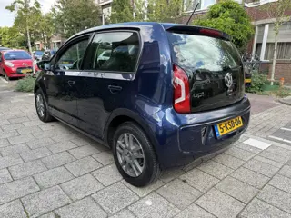 Foto 17 van Volkswagen Up! 1.0 move up! BlueMotion Navi Cruise control parkeersensoren