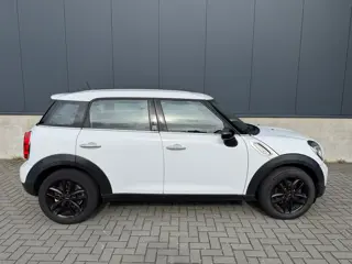 Mini Countryman 1.6 One Holland Street