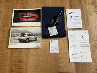 Foto 17 van Peugeot 2008 1.2 PureTech Active | Lees tekst | Cruise | Climate | Riem v.v