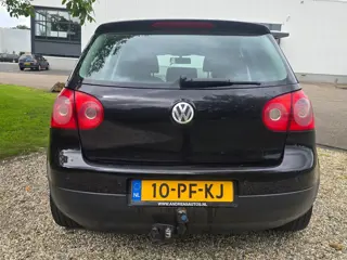 Foto 16 van Volkswagen Golf 1.4 FSI Sportline 5-deurs AIRCO/cruise