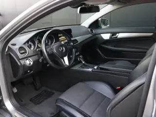 Foto 13 van Mercedes-Benz C-klasse Coupé 180 | HALF LEDER | PDC | STOELVERW. | CRUISE |