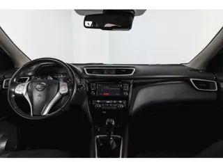 Foto 18 van Nissan QASHQAI 1.2 116 PK N-Connecta | Panodak | Afn. Trekhaak | Cruise | 360 camera | PDC | NAV | A
