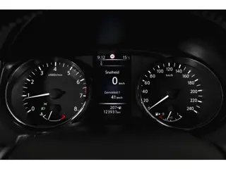 Foto 16 van Nissan QASHQAI 1.2 116 PK N-Connecta | Panodak | Afn. Trekhaak | Cruise | 360 camera | PDC | NAV | A