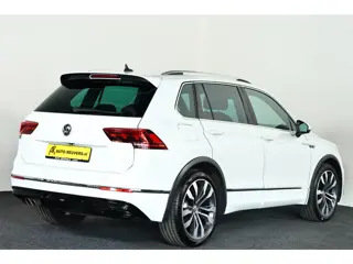 Foto 12 van Volkswagen Tiguan 2.0 TSI 4Motion Highline / LED / ACC / HUD / DynAudio / CarPlay