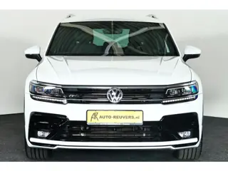 Foto 18 van Volkswagen Tiguan 2.0 TSI 4Motion Highline / LED / ACC / HUD / DynAudio / CarPlay