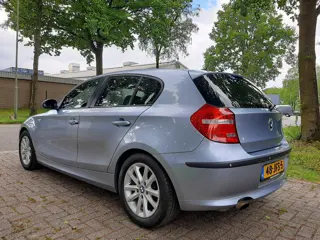 Foto 19 van BMW 1-serie 116i 2.0 122PK Airco Sportvelgen Nieuwe Ketting