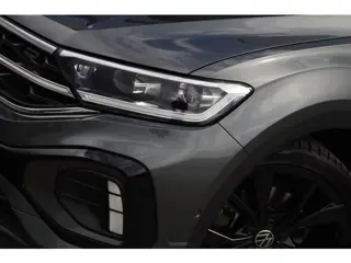 Foto 19 van Volkswagen T-Roc 1.5 TSI R-Line | ACC | Camera | Keyless |
