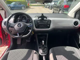 Foto 14 van Volkswagen e-Up! e-up camera, cruise, airco, pdc, multi stuur