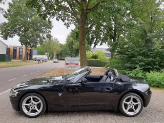 Foto 20 van BMW Z4 Roadster 2.2i 6-Cilinder Airco Automaat Navi Nwe APK